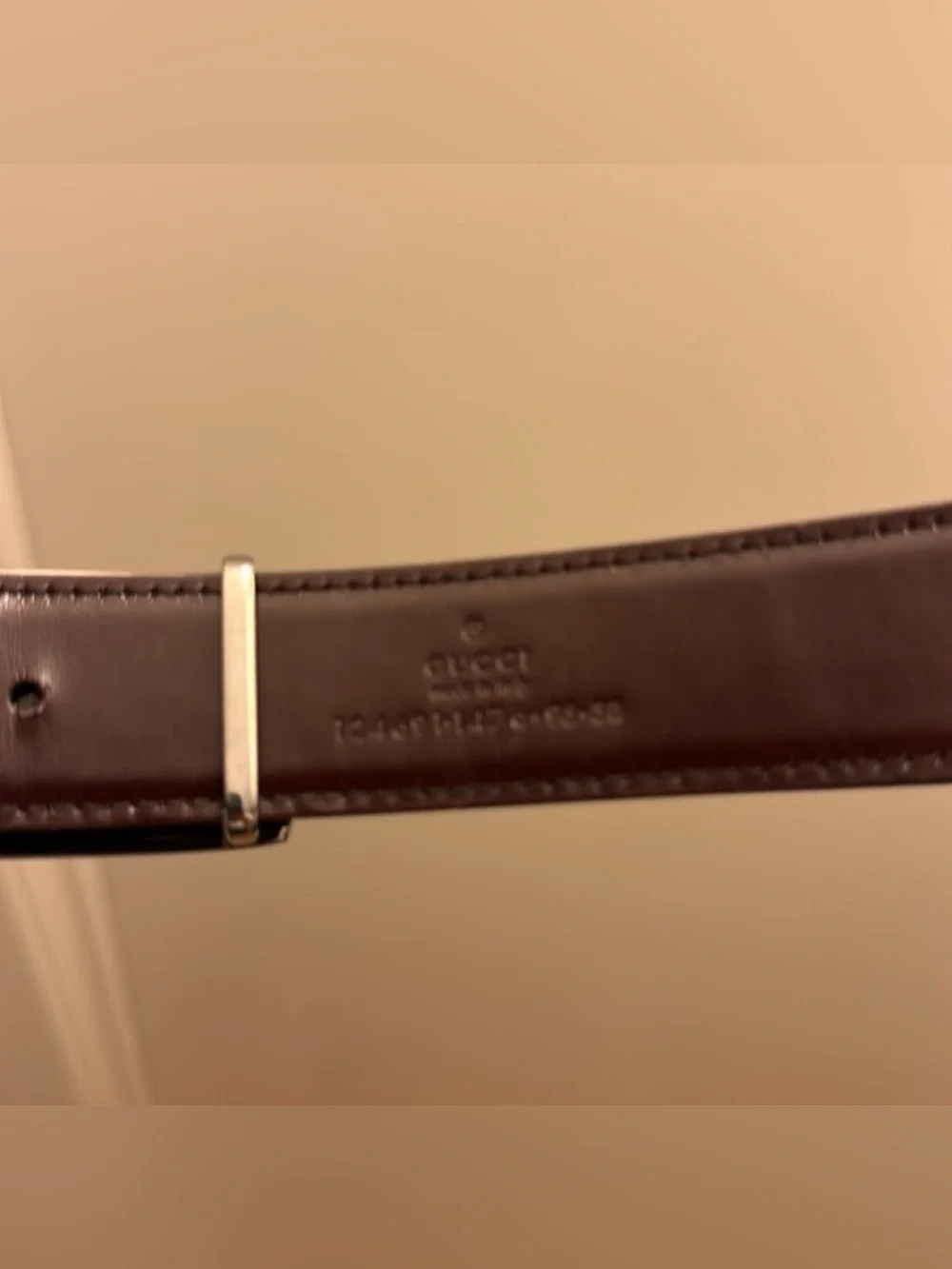 Reversible Black/Brown Gucci Leather Men's Belt with Silver G-Style Buckle